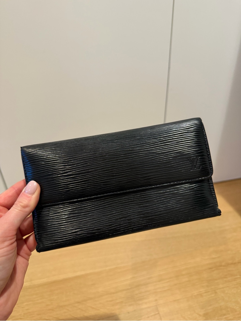 Louis Vuitton Epi Leather Trifold Leather Wallet in Black